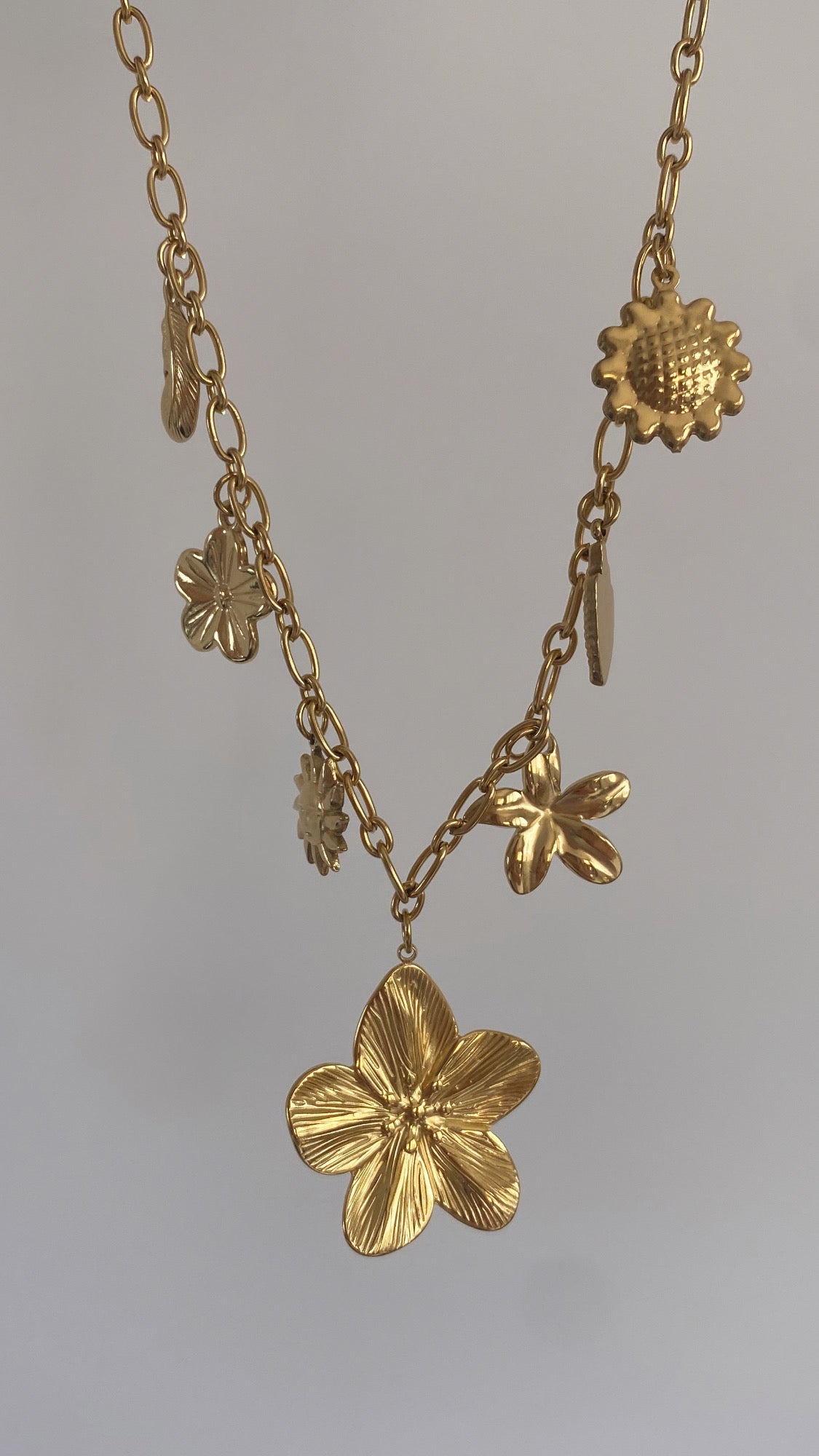 Collier Ava