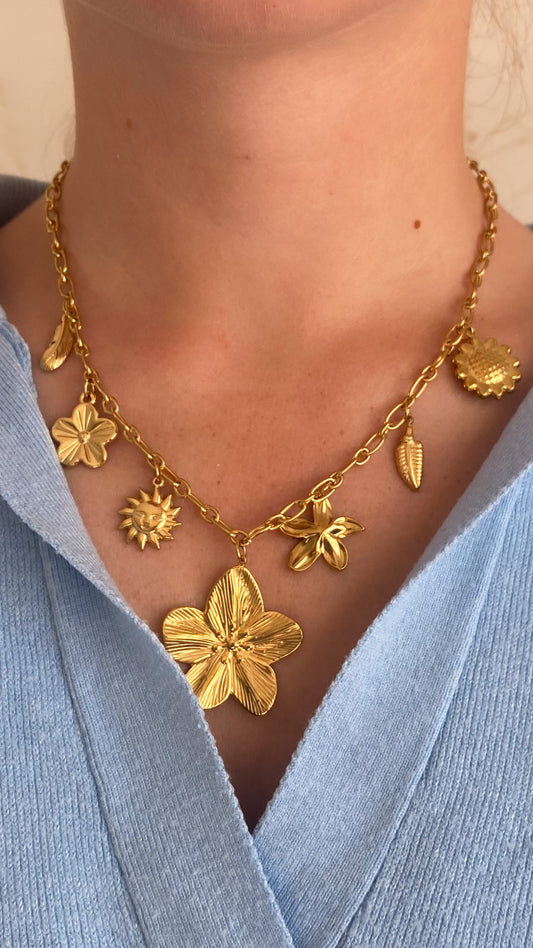 Collier Ava