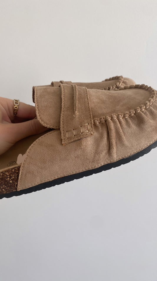 Sabots / Mules Beige