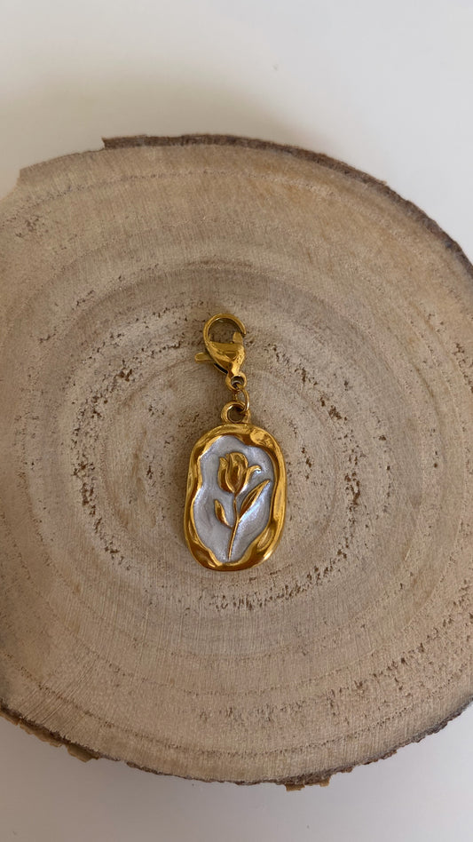 Pendentif Fleur nacrée
